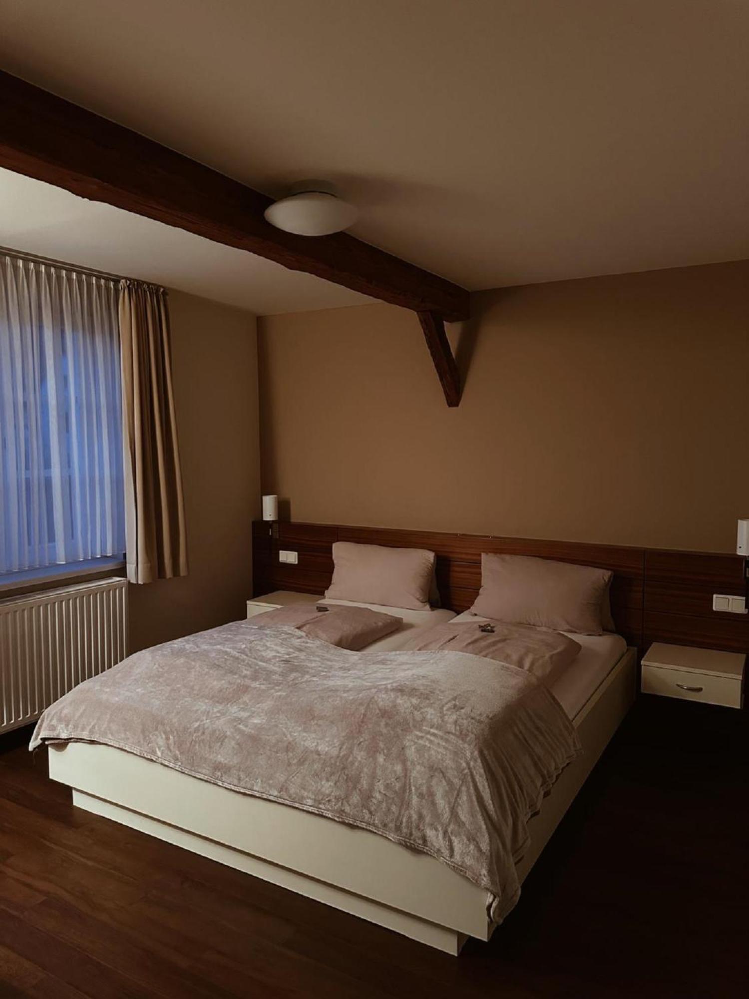 Gasthaus Lindenhof Hotel Much Luaran gambar