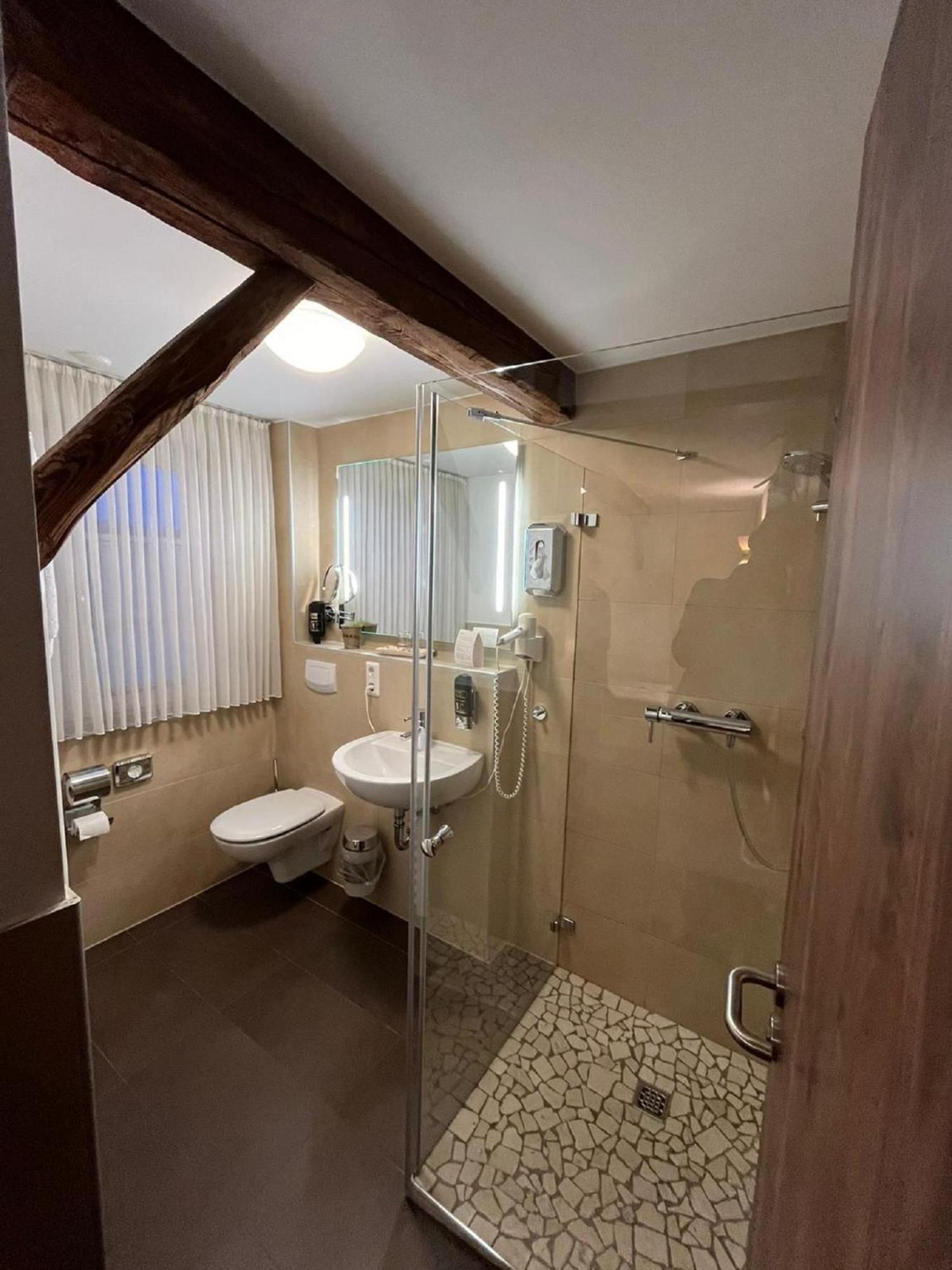 Gasthaus Lindenhof Hotel Much Luaran gambar