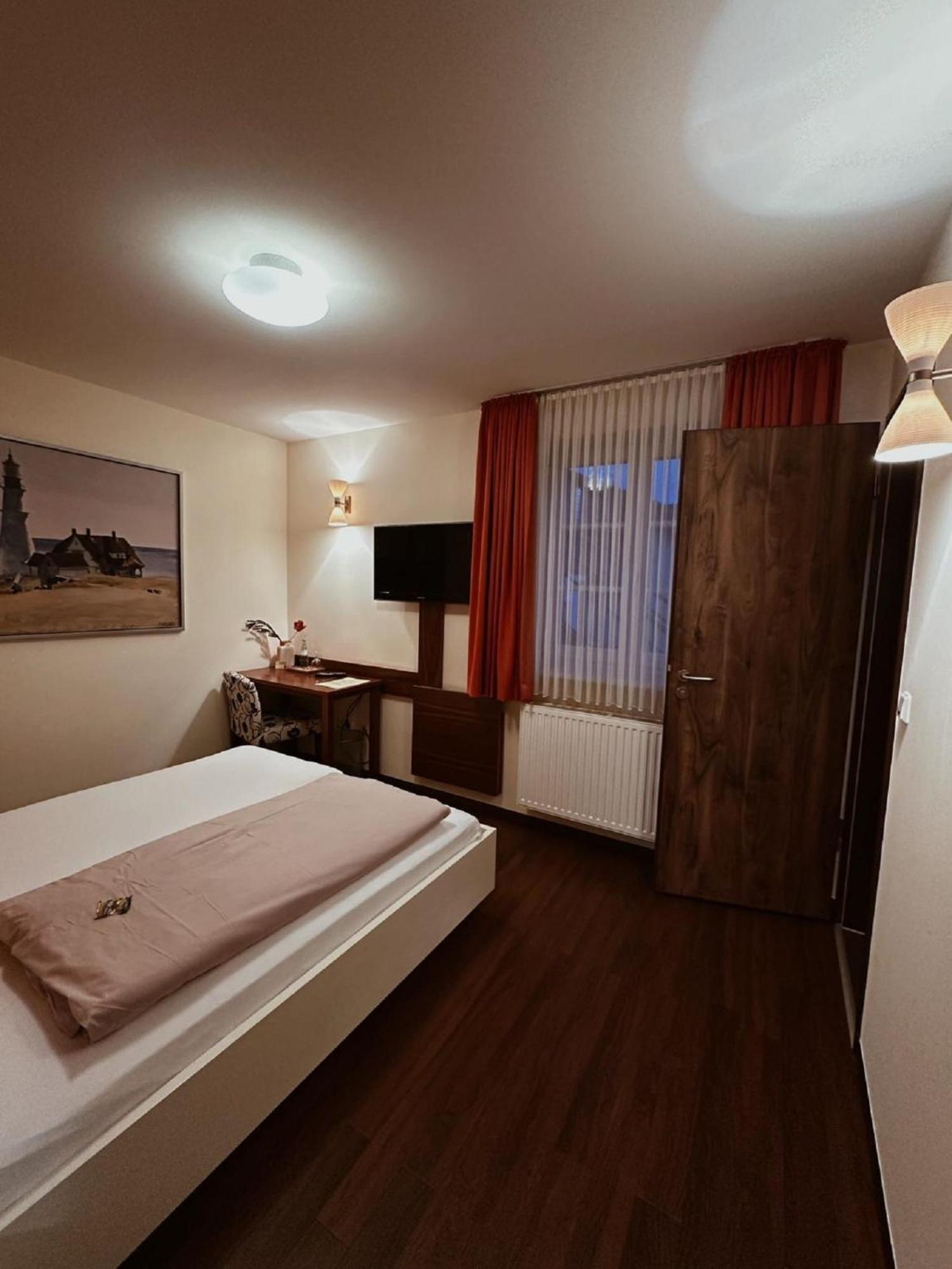 Gasthaus Lindenhof Hotel Much Luaran gambar