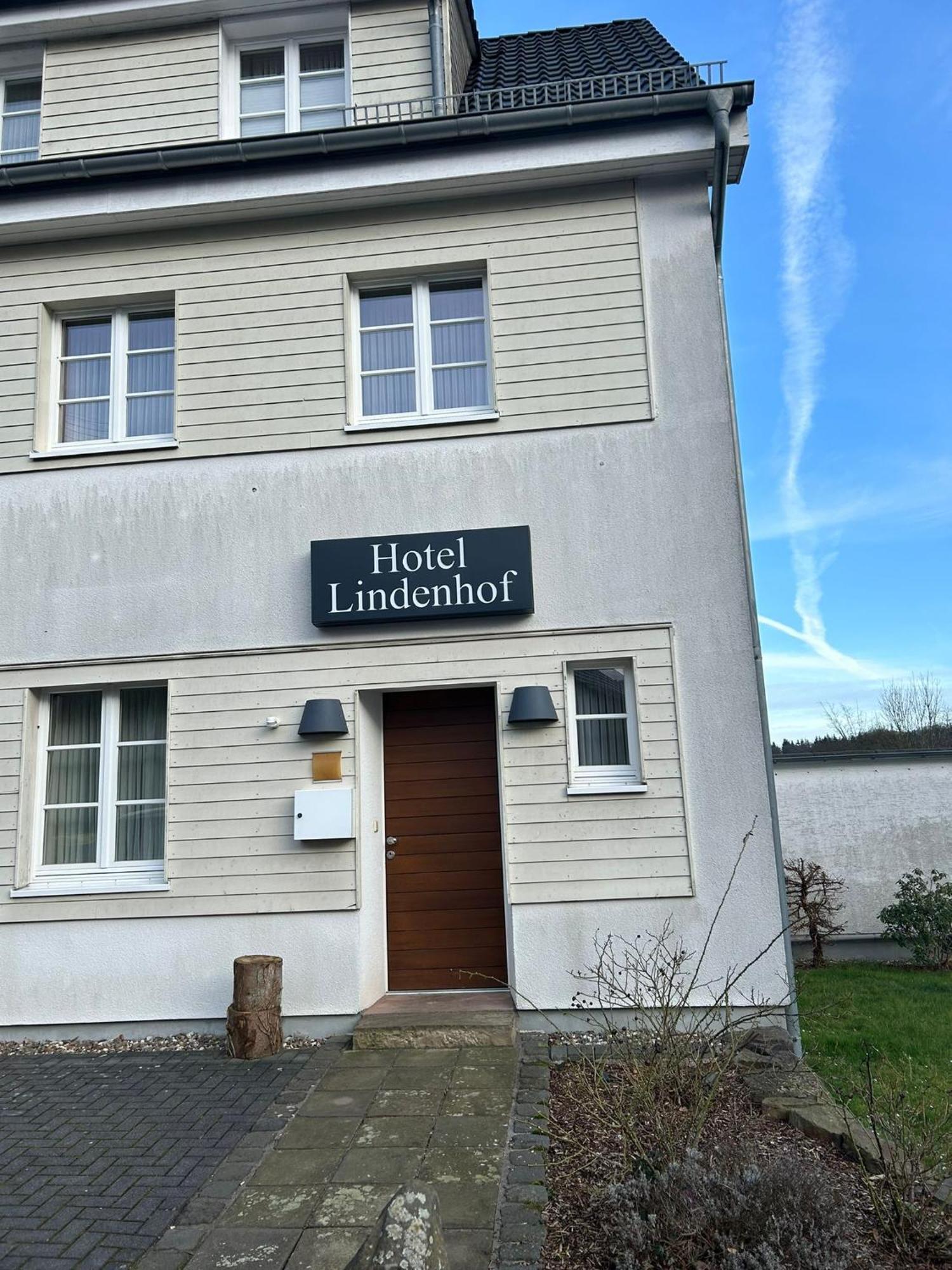 Gasthaus Lindenhof Hotel Much Luaran gambar